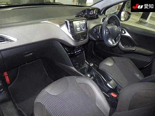 PEUGEOT 2008 2015
