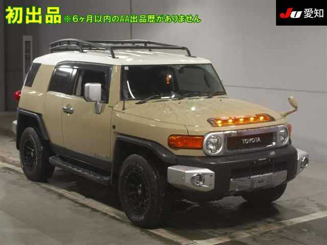 TOYOTA FJ CRUISER