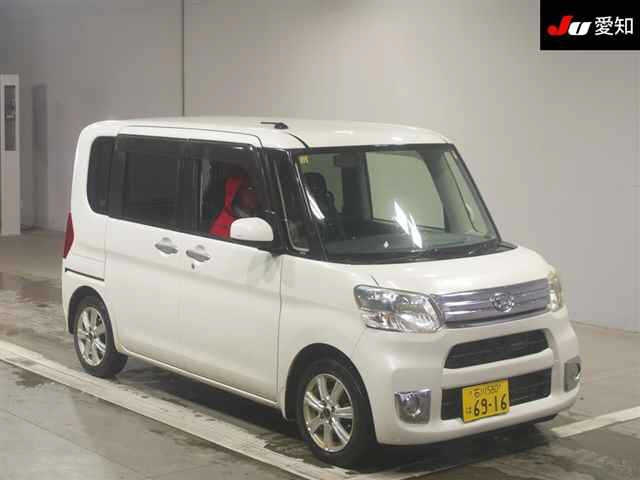 DAIHATSU TANTO 2014
