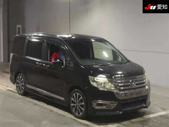 HONDA STEP WAGON 2012