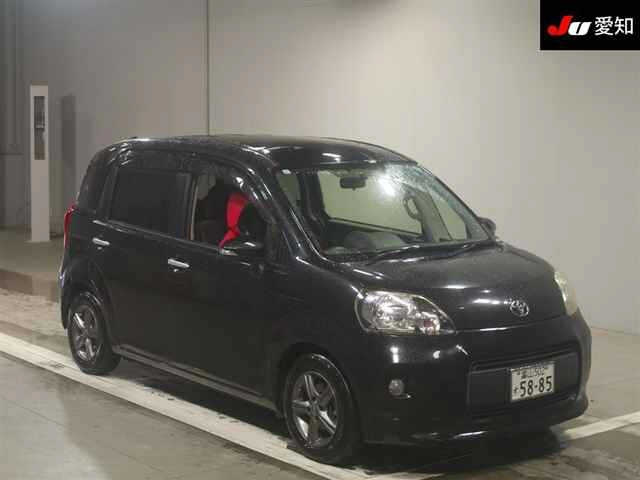TOYOTA PORTE 2012