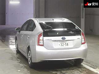TOYOTA PRIUS 2015
