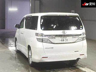 TOYOTA VELLFIRE 2014