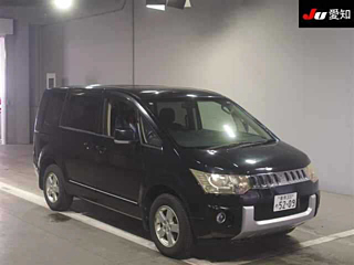 MITSUBISHI DELICA D5 2010