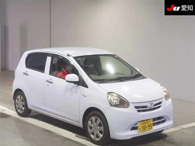 DAIHATSU MIRA E S 2012