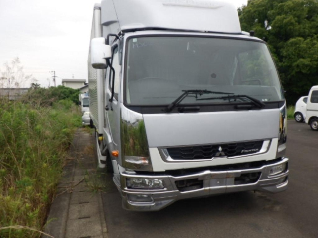 MITSUBISHI FUSO FIGHTER