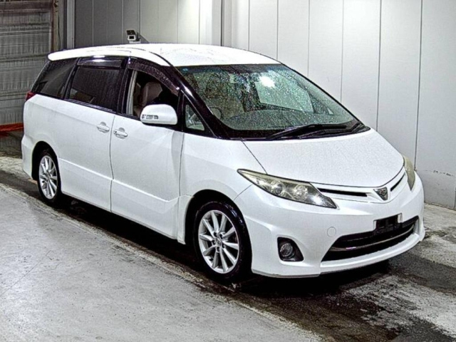 TOYOTA ESTIMA 2009