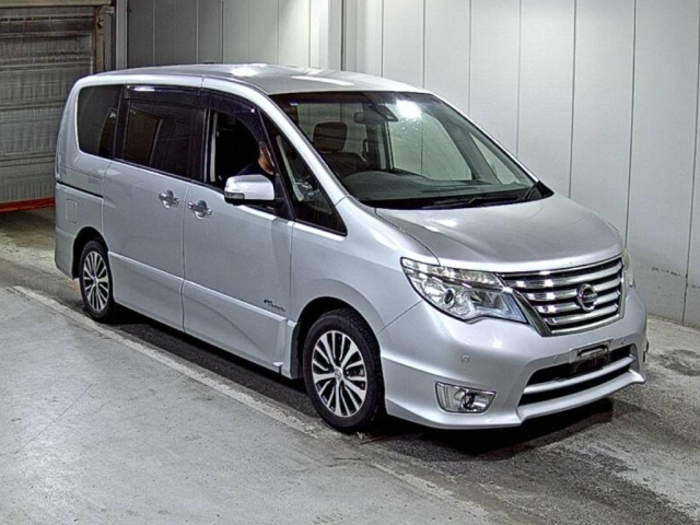 NISSAN SERENA 2015