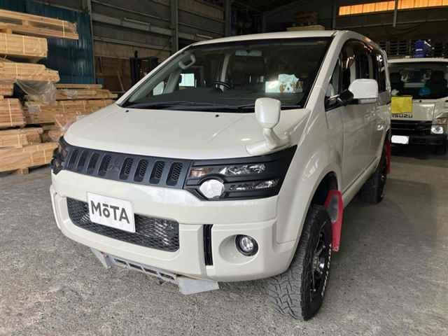 MITSUBISHI DELICA D5 2014