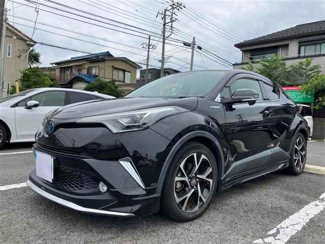 TOYOTA C-HR 2017
