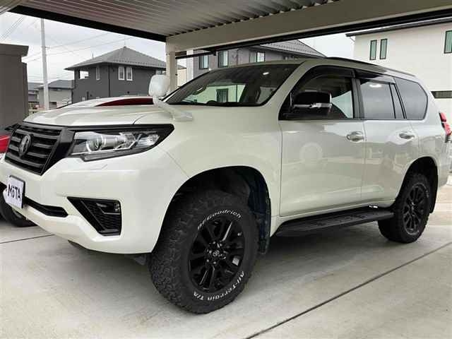 TOYOTA LAND CRUISER PRADO 2022