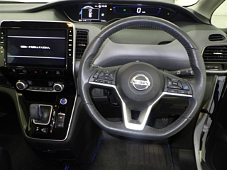 NISSAN SERENA 2020