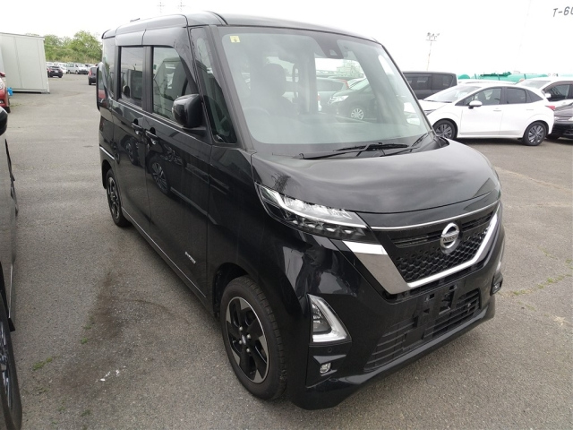 NISSAN ROOX 2020
