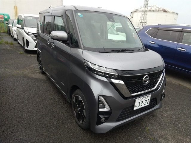 NISSAN ROOX 2021