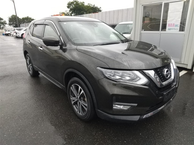 NISSAN X-TRAIL