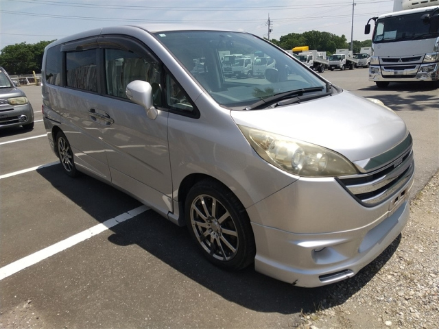 HONDA STEP WAGON 2006