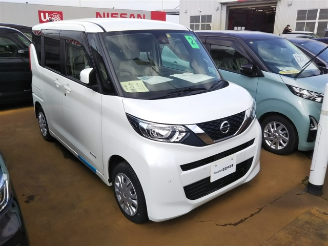 NISSAN ROOX