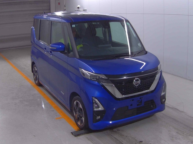 NISSAN ROOX 2022