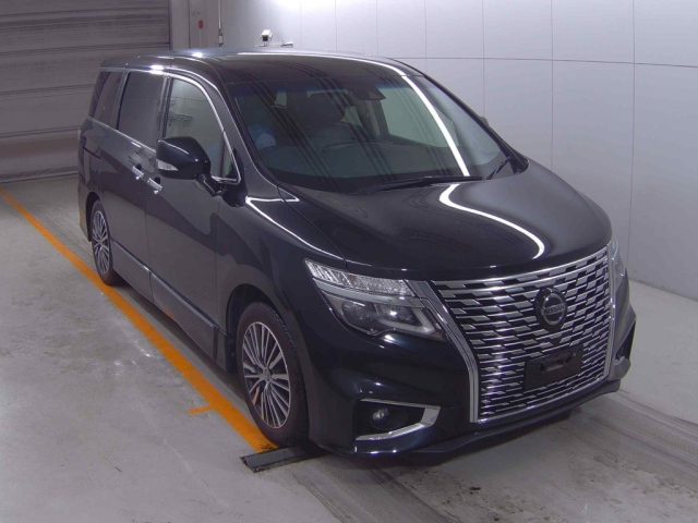 NISSAN ELGRAND 2022