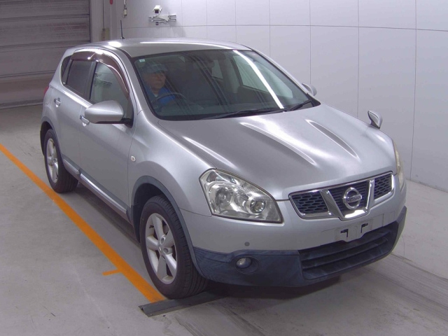 NISSAN DUALIS 2011