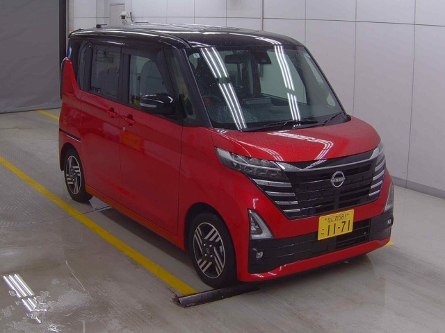 NISSAN ROOX