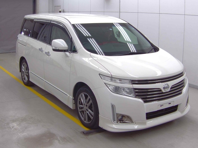 NISSAN ELGRAND 2013