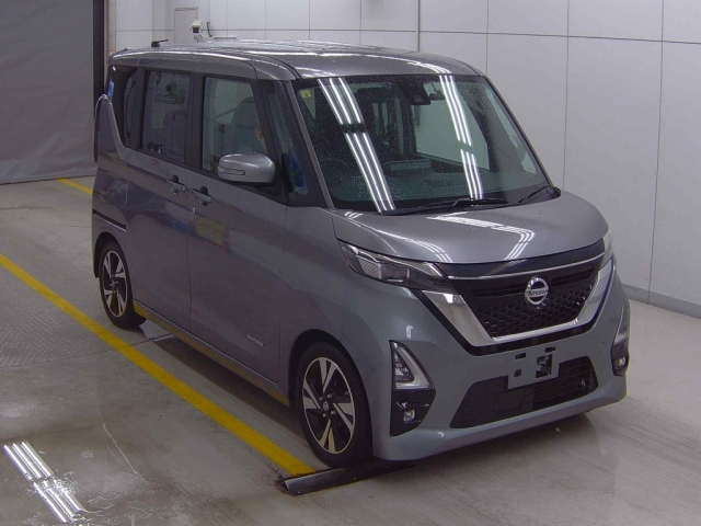 NISSAN ROOX 2020