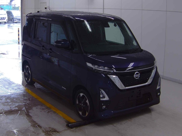 NISSAN ROOX 2022