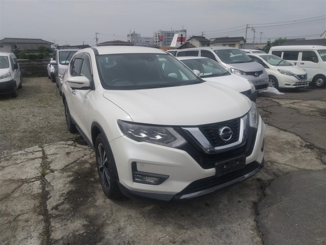 NISSAN X-TRAIL 2018