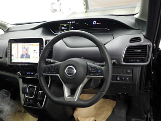 NISSAN SERENA 2019