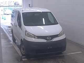 NISSAN NV200 2015