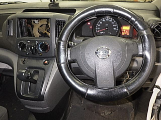 NISSAN NV200 2015