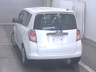 TOYOTA RACTIS 2010
