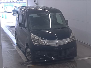 MITSUBISHI DELICA D2 2012
