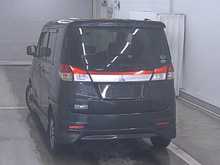 MITSUBISHI DELICA D2 2012