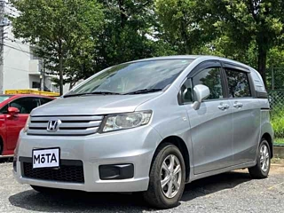 HONDA FREED 2011