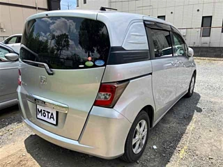 HONDA FREED 2011