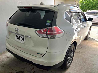 NISSAN X-TRAIL 2017