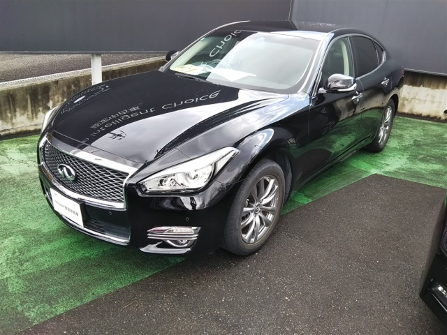 NISSAN FUGA 2019