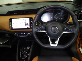 NISSAN KIX 2022