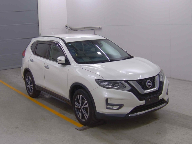 NISSAN X-TRAIL 2018