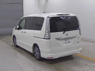 NISSAN SERENA 2015