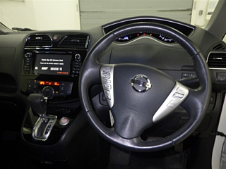 NISSAN SERENA 2015
