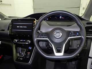 NISSAN SERENA 2022