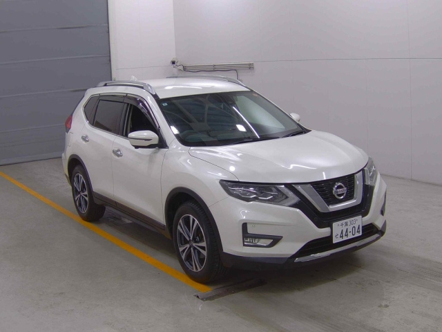 NISSAN X-TRAIL 2018