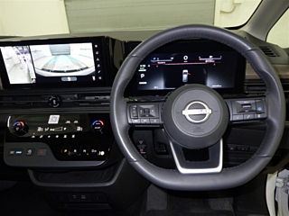 NISSAN SERENA 2023