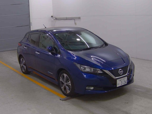 NISSAN LEAF 2018