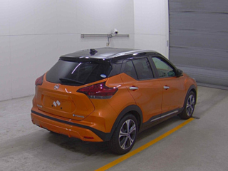 NISSAN KIX 2022