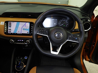 NISSAN KIX 2022