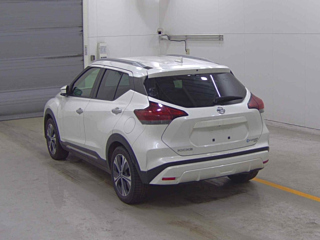 NISSAN KIX 2023